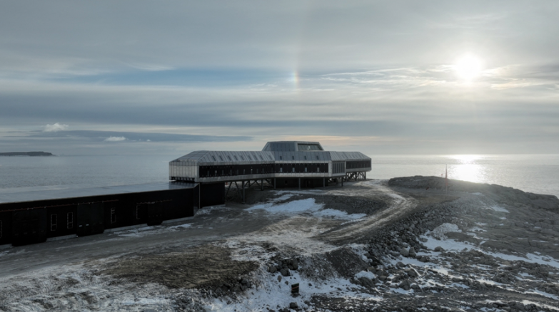 中国南极科考站：秦岭站抵御零下60摄氏度超低温