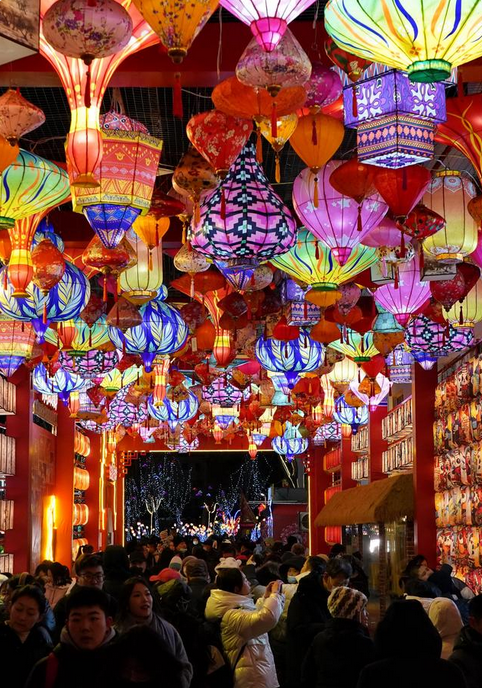 璀璨中国：灯火辉煌的传统文化之美